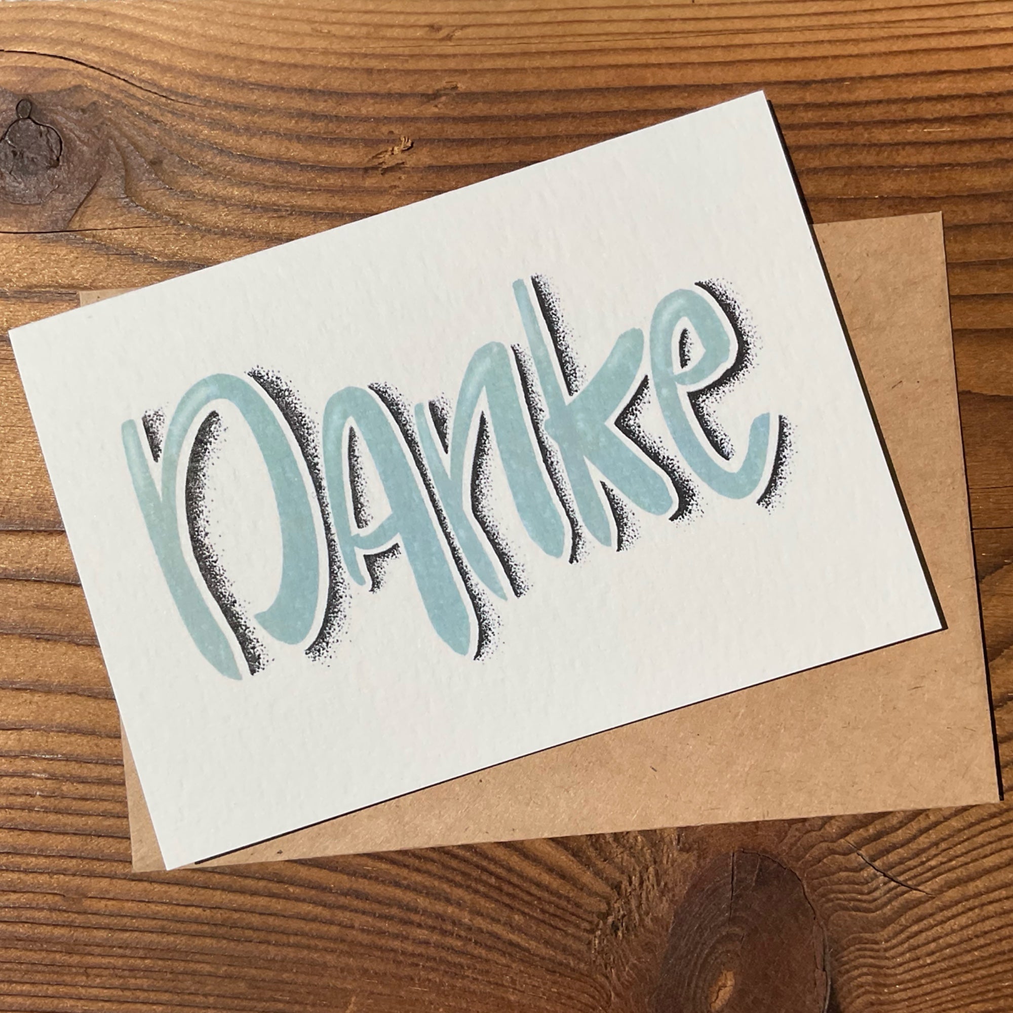 Dankeskarte Danke von KicomiArt mit  Couvert aus Kraftpapier