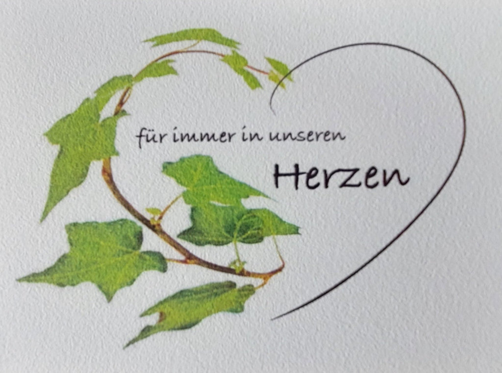 Detailansicht der Trauerkarte Stille Anteilnahme mit zartem Efeu-Herz-Design von KicomiArt
