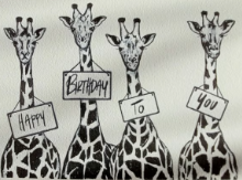 Detailansicht der handgezeichneten Giraffen-Illustration auf der Geburtstagskarte, Schwarz-Weiss, KicomiArt
